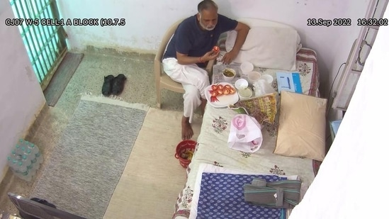 CCTV footage from Tihar jail shows Satyendar Jain having a prepared meal in the jail. (ANI)