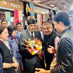 J&K chief secretary AK Mehta being welcomed at the ‘Jammu Sapphire’ stall. (HT Photo) J&K chief secretary AK Mehta being welcomed at the ‘Jammu Sapphire’ stall. (HT Photo)