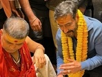 Ajay Devgn visits Kashi Vishwanath temple. Ajay Devgn visits Kashi Vishwanath temple.