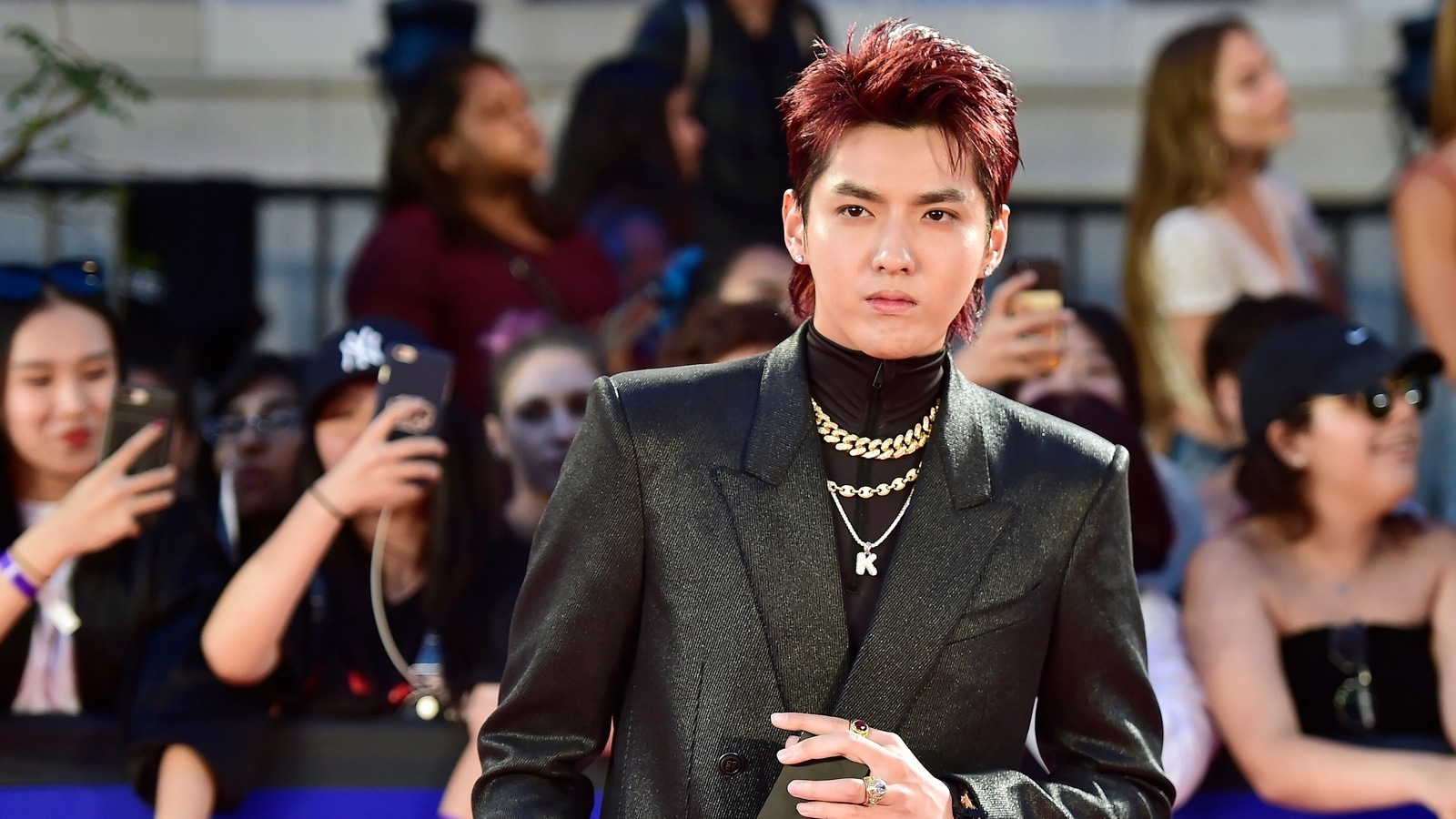 1600px x 900px - Fans react as former EXO star Kris Wu sentenced to 13 years in jail for rape  - Hindustan Times