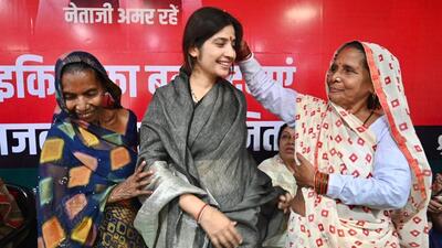 Samajwadi Party candidate Dimple Yadav being blessed by an elderly woman in Mainpuri during the bypoll campaign. (HT FILE PHOTO) Samajwadi Party candidate Dimple Yadav being blessed by an elderly woman in Mainpuri during the bypoll campaign. (HT FILE PHOTO)