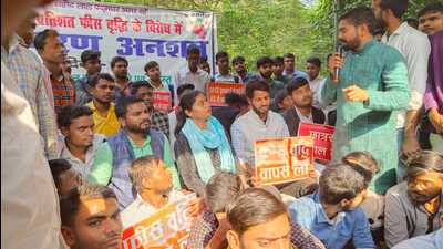 SP MLA and Apna Dal (Kamerawadi) leader Pallavi Patel in Allahabad University. (HT)