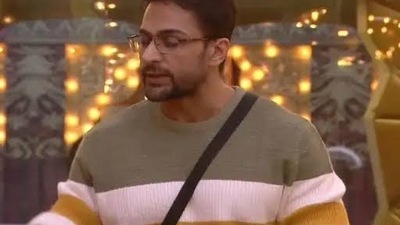 Shalin Bhanot breaks down after hearing audio clip between Sumbul and her father Shalin Bhanot breaks down after hearing audio clip between Sumbul and her father