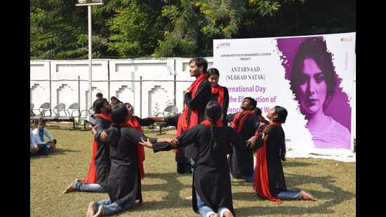 A Nukkad Natak being staged as part of Ojas ’22 at the Jaipuria Institute of Management in Lucknow on Friday (HT Photo)