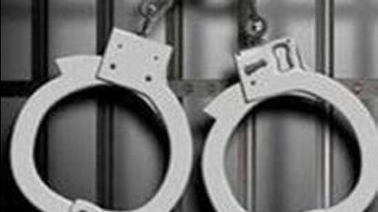 The 35-year-old man of Ferozepur and a 45-year-old woman of Ludhiana, held with heroin, ₹31,000 drug money, were produced in court and have been taken on one-day police remand for further investigation. (HT File)