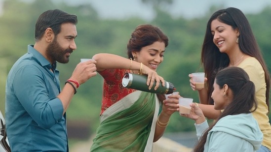 Ajay Devgn's film Drishyam 2 has entered the <span class='webrupee'>?</span>100 crore club.