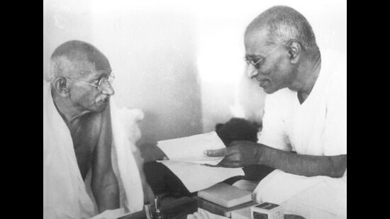 Gandhi and C Rajagopalachari. “As the grandson of Gandhi from his paternal side and Chakravarti Rajagopalachari from his maternal side, the author knew, with close familiarity, many of the stalwarts whose names dominate India’s modern history.” (Wikimedia Commons)