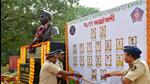 Mumbai Police personnel pay homage to the martyrs of 26/11 attacks on Saturday. (Bhushan Koyande/HT) Mumbai Police personnel pay homage to the martyrs of 26/11 attacks on Saturday. (Bhushan Koyande/HT)
