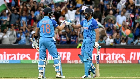 India's Rohit Sharma (R) and Virat Kohli(AFP) India's Rohit Sharma (R) and Virat Kohli(AFP)