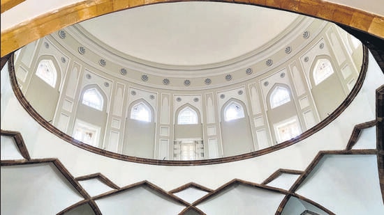 The renovated dome of Chhatrapati Shivaji Maharaj Vastu Sangrahalaya. (HT Photo)