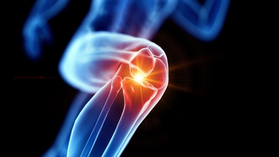 Once thought as the only route to fix full ACL ruptures, surgery may no longer be the only way. A new study suggests that no surgical intervention may be needed for some, but it's still a 50/50 gamble. And the biggest player is not the ortho or the physio, it's the patient. Here's why. (Shutterstock)
