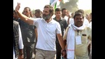 Congress leader Rahul Gandhi with a padayatri during the party's Bharat Jodo Yatra as it enters Madhya Pradesh, November 23, 2022 (Sanjeev Gupta) Congress leader Rahul Gandhi with a padayatri during the party's Bharat Jodo Yatra as it enters Madhya Pradesh, November 23, 2022 (Sanjeev Gupta)