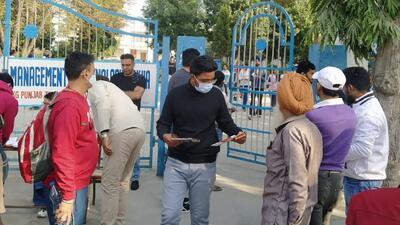 Students stepping out of the centre after taking the CAT exam in Ludhiana. (Harvinder SIngh/HT) Students stepping out of the centre after taking the CAT exam in Ludhiana. (Harvinder SIngh/HT)