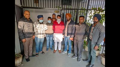 The arrested accused agents have been identified as Pankaj Dhingra alias Bholu, Brijpal Singh alias Ricky and Arvind Kumar alias Bindu (HT photo)