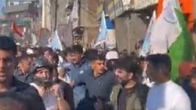 Bharat Jodo Yatra: Rahul Gandhi was seen riding a bike on Sunday. Bharat Jodo Yatra: Rahul Gandhi was seen riding a bike on Sunday.