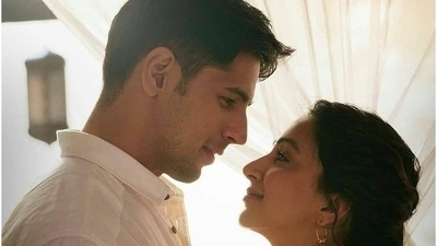Sidharth Malhotra and Kiara Advani in a still from Shershaah. Sidharth Malhotra and Kiara Advani in a still from Shershaah. 