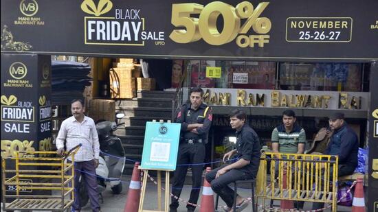 The investigation wing of the IT department raided over 20 premises of these firms situated in Ludhiana and Jalandhar on Thursday. The raids were conducted at residences and stores. (HT PHOTO)