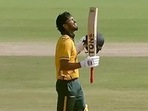 Maharashtra opener Ruturaj Gaikwad becomes the first batter in the history of white-ball cricket to have struck seven consecutive sixes in an over during Maharashtra's match against Uttar Pradesh in the quarter-final match of the Vijay Hazare Trophy 2022, in Ahmedabad on Monday.(Lucknow Super Giants Twitter) Maharashtra opener Ruturaj Gaikwad becomes the first batter in the history of white-ball cricket to have struck seven consecutive sixes in an over during Maharashtra's match against Uttar Pradesh in the quarter-final match of the Vijay Hazare Trophy 2022, in Ahmedabad on Monday.(Lucknow Super Giants Twitter)