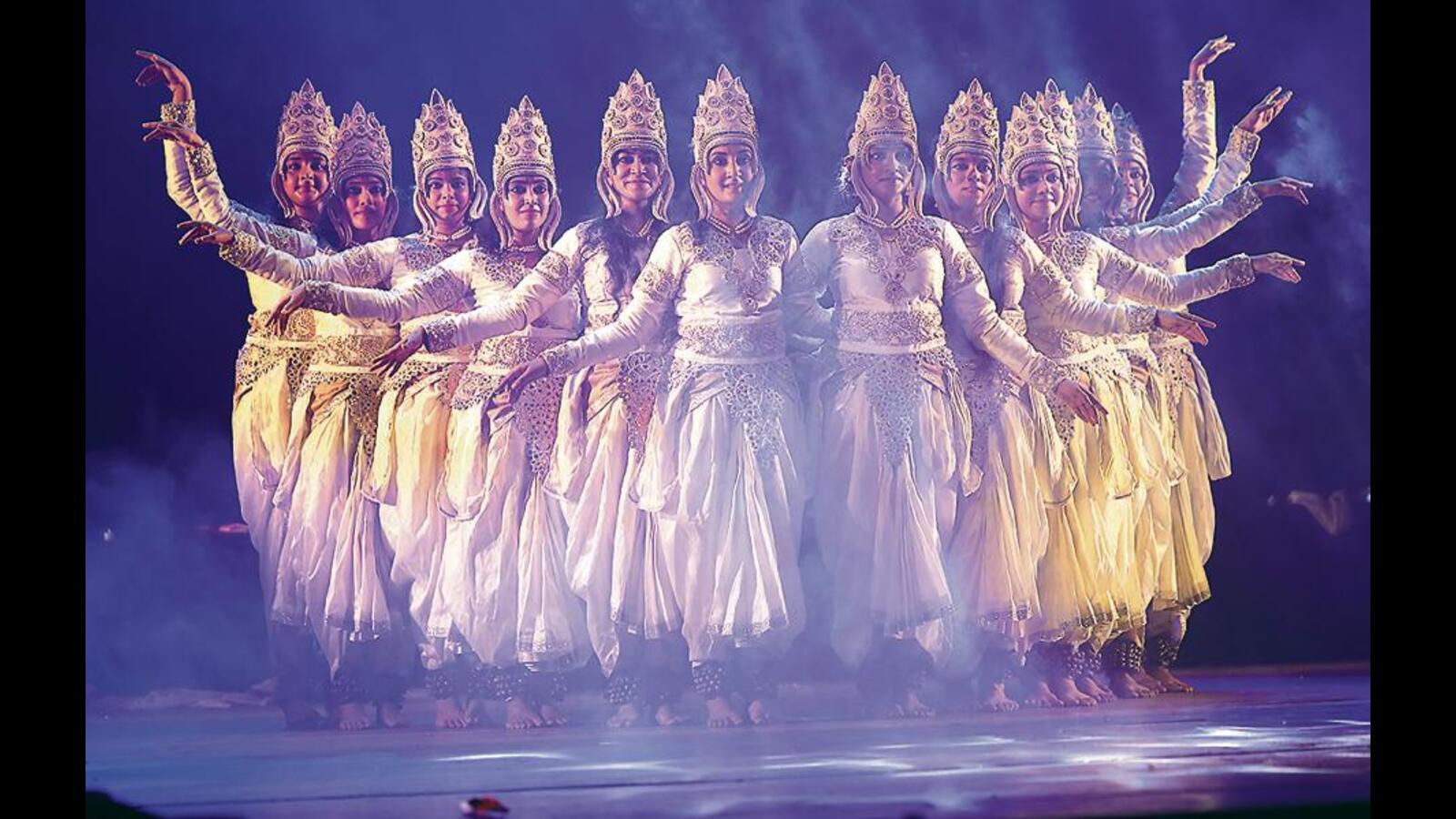 Retelling Mahabharata, the Broadway style