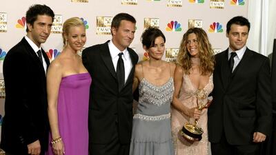 The cast of "Friends" at the 54th annual Emmy Awards in Los Angeles on September 22, 2002. From left to right: David Schwimmer, Lisa Kudrow, Matthew Perry, Courtney Cox Arquette, Jennifer Aniston and Matt LeBlanc. (Mike Blake/REUTERS) The cast of "Friends" at the 54th annual Emmy Awards in Los Angeles on September 22, 2002. From left to right: David Schwimmer, Lisa Kudrow, Matthew Perry, Courtney Cox Arquette, Jennifer Aniston and Matt LeBlanc. (Mike Blake/REUTERS)