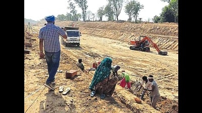 It’s alleged that Gurinder and several others were awarded contracts of drainage repair over  ₹3,000 cr through tailor-made conditions allegedly by senior bureaucrats and top officials of the irrigation department (HT File Photo)