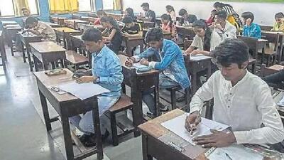 On November 17, Shashikant B Savale, chairman of DFRC, passed the order. “The educational institute is hereby directed to give a discount of 15% in the fees leviable from the students in the primary and secondary schools run by it for the year 2021-2022,” he said. (HT PHOTO) On November 17, Shashikant B Savale, chairman of DFRC, passed the order. “The educational institute is hereby directed to give a discount of 15% in the fees leviable from the students in the primary and secondary schools run by it for the year 2021-2022,” he said. (HT PHOTO)