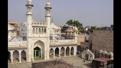 Earlier, on April 8, 2021, a Varanasi court had directed the ASI to conduct a comprehensive survey of the Gyanvapi mosque complex. (HT Photo) Earlier, on April 8, 2021, a Varanasi court had directed the ASI to conduct a comprehensive survey of the Gyanvapi mosque complex. (HT Photo)