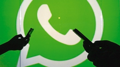 A petition was filed by two individuals challenging the WhatsApp’s deal with Meta to provide access to calls, photographs, texts, videos, and documents shared by users. (Bloomberg) (MINT_PRINT) A petition was filed by two individuals challenging the WhatsApp’s deal with Meta to provide access to calls, photographs, texts, videos, and documents shared by users. (Bloomberg) (MINT_PRINT)