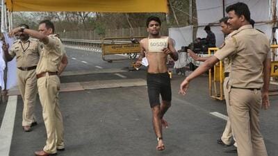 “The website is down due to several candidates logging on simultaneously. We have asked all the aspiring candidates to try and fill out the forms during the night. More than 2,000 students are yet to fill the forms,” said Vikas Yadav, director of Prahar Academy, which has 19 branches in the city and a total of 35 across the state, where aspiring candidates are trained for police and other recruitments. (HT PHOTO) “The website is down due to several candidates logging on simultaneously. We have asked all the aspiring candidates to try and fill out the forms during the night. More than 2,000 students are yet to fill the forms,” said Vikas Yadav, director of Prahar Academy, which has 19 branches in the city and a total of 35 across the state, where aspiring candidates are trained for police and other recruitments. (HT PHOTO)