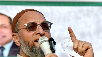 New Delhi, Nov 27 (ANI): AIMIM chief Asaduddin Owaisi addressing a public meeting ahead of MCD elections, at Seelampur, in New Delhi on Sunday. (ANI Photo) (Amit Sharma) New Delhi, Nov 27 (ANI): AIMIM chief Asaduddin Owaisi addressing a public meeting ahead of MCD elections, at Seelampur, in New Delhi on Sunday. (ANI Photo) (Amit Sharma)