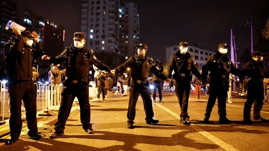 Photos: The Chinese Take To The Streets Over Country’s 'zero COVID ...