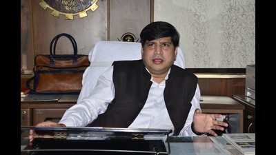 Ludhiana’s new regional provident fund commissioner-1 Saurabh Swami addressing mediapersons. (Harvinder SIngh/HT) Ludhiana’s new regional provident fund commissioner-1 Saurabh Swami addressing mediapersons. (Harvinder SIngh/HT)