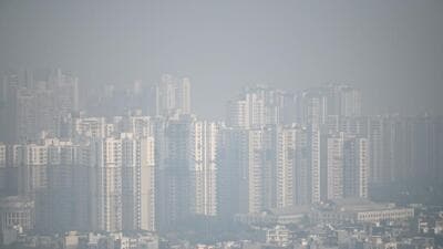There are at least 150,000 homebuyers in 100 realty projects in Noida and 90 in Greater Noida, who are unable to execute their flat registries because builders defaulted on land cost payments to the tune of  ₹7,000 crore in Noida and  ₹7,000 crore in Greater Noida. (Sunil Ghosh, HT Photo)