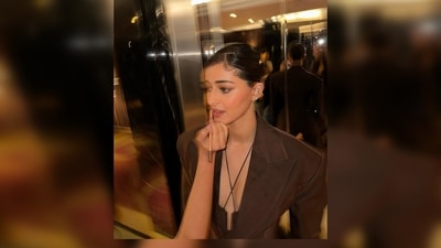 Ananya Panday's outfit is from H&amp;M and her jewellery from SWAROVSKI and KAJ Fine Jewellery. (Instagram/@ananyapanday)