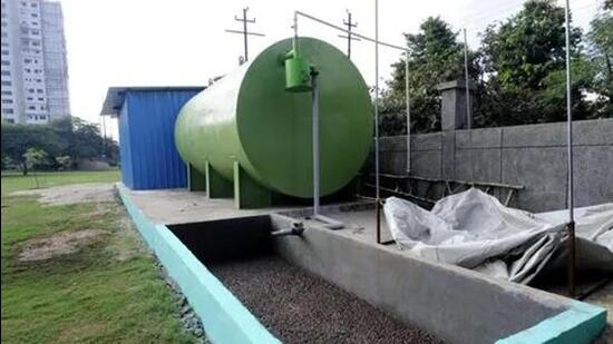 The Punjab government has decided to allow villagers to get a free biogas plant constructed in their homes for free under the MGNREGA scheme. (HT File Photo)