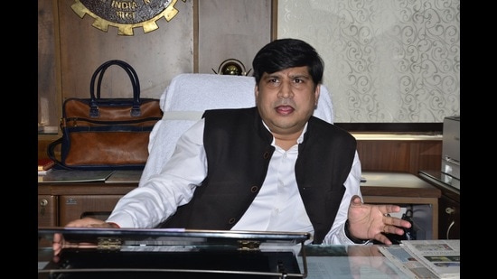 Ludhiana’s new regional provident fund commissioner-1 Saurabh Swami addressing mediapersons. (Harvinder SIngh/HT)