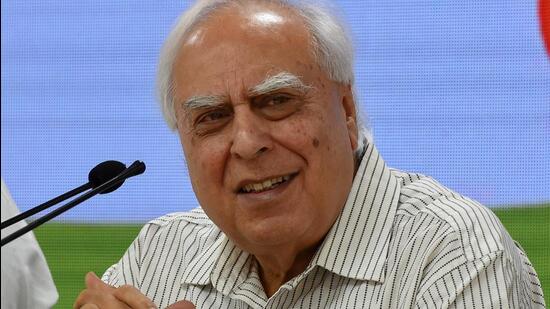 The law department also turned down a bill amounting to ₹15,50,000 submitted by senior advocate Kapil Sibal . (HT Archive)