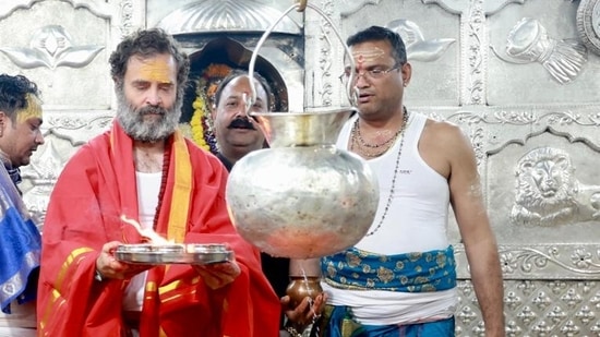 Rahul Gandhi offered prayers at Shree Mahakaleshwar Temple in Ujjain.