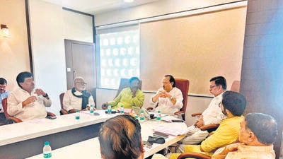 Mumbai, India - November 30, 2022: Mahavikas Aghadi leaders at a meeting before the Winter Session of the Maharashtra Legislature Assembly starting from December 19 in Nagpur, in the office of the Leader of Opposition Ajit Pawar, at Vidhan Bhavan, Nariman Point, in Mumbai, India, on Wednesday, November 30, 2022. (Photo by Bhushan Koyande/HT Photo) (HT PHOTO) Mumbai, India - November 30, 2022: Mahavikas Aghadi leaders at a meeting before the Winter Session of the Maharashtra Legislature Assembly starting from December 19 in Nagpur, in the office of the Leader of Opposition Ajit Pawar, at Vidhan Bhavan, Nariman Point, in Mumbai, India, on Wednesday, November 30, 2022. (Photo by Bhushan Koyande/HT Photo) (HT PHOTO)