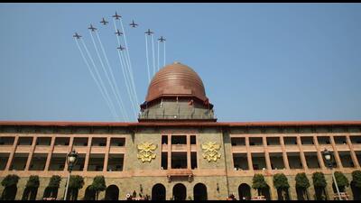 Indian Airforce planes perform 'Suryakiran' exercise during passing out parade of the 143rd Course at the National Defence Academy (NDA) in Pune. (HT PHOTO)