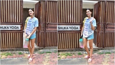 Ananya Panday ticks off midweek workout in tie and dye top, shorts (HT Photos/Varinder Chawla) Ananya Panday ticks off midweek workout in tie and dye top, shorts (HT Photos/Varinder Chawla)