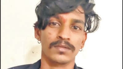 Pet owner assaults auto driver for calling his dog a “Kutta” Pet owner assaults auto driver for calling his dog a “Kutta”