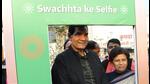 Uttar Pradesh urban development minister Arvind Kumar Sharma and Lucknow mayor Sanyukta Bhatia at a swachhta ke selfie point in the state capital on Thursday (HT PHOTO) Uttar Pradesh urban development minister Arvind Kumar Sharma and Lucknow mayor Sanyukta Bhatia at a swachhta ke selfie point in the state capital on Thursday (HT PHOTO)