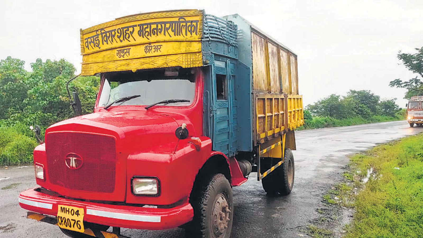 65-year-old-arrested-for-stealing-and-selling-garbage-trucks-mumbai