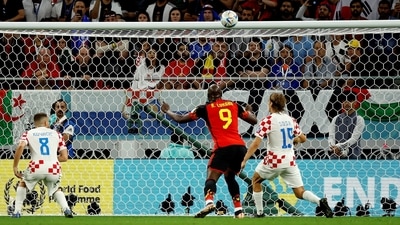 Belgium's Romelu Lukaku misses a chance to score (REUTERS)