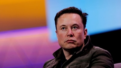 SpaceX owner and Twitter CEO Elon Musk had tweeted that Apple "threatened to withhold Twitter from its App Store, but won't tell us why". (REUTERS file)