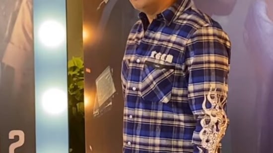 The Drishyam 2 success party was attended by many other celebrities, including producer Bhushan Kumar. He co-produced the film alongside Bhushan Kumar Krishan Kumar Kumar Mangat Pathak Abhishek Pathak. The film released on November 18. (Varinder Chawla)((Varinder Chawla))