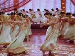Madhuri Dixit and Aishwarya Rai dance to waka waka.(Instagram/@oyeankit) Madhuri Dixit and Aishwarya Rai dance to waka waka.(Instagram/@oyeankit)