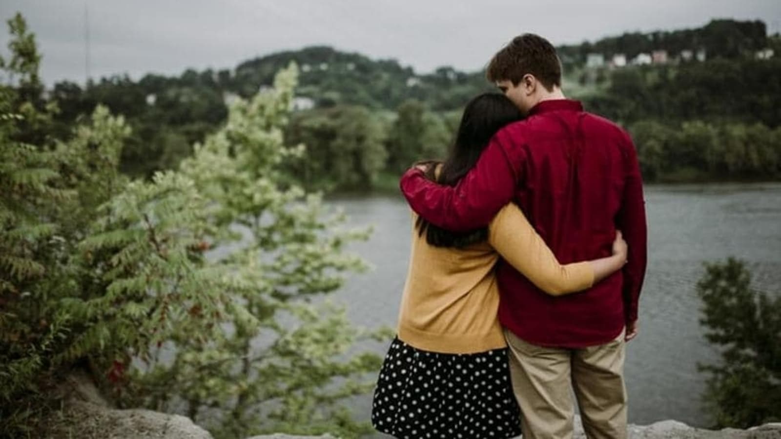 Let’s Hug Day 2022: How it is good for your mental health