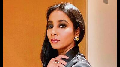 Shilpa Rao is a popular Bollywood singer known for giving hits like Khuda Jaane and Ishq Shava. Shilpa Rao is a popular Bollywood singer known for giving hits like Khuda Jaane and Ishq Shava.